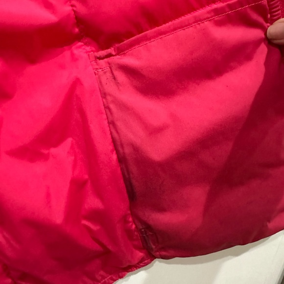 (2351) LULULEMON Fluffed Up Vest in BOOM JUICE Sz 4 ** - Picture 12 of 13